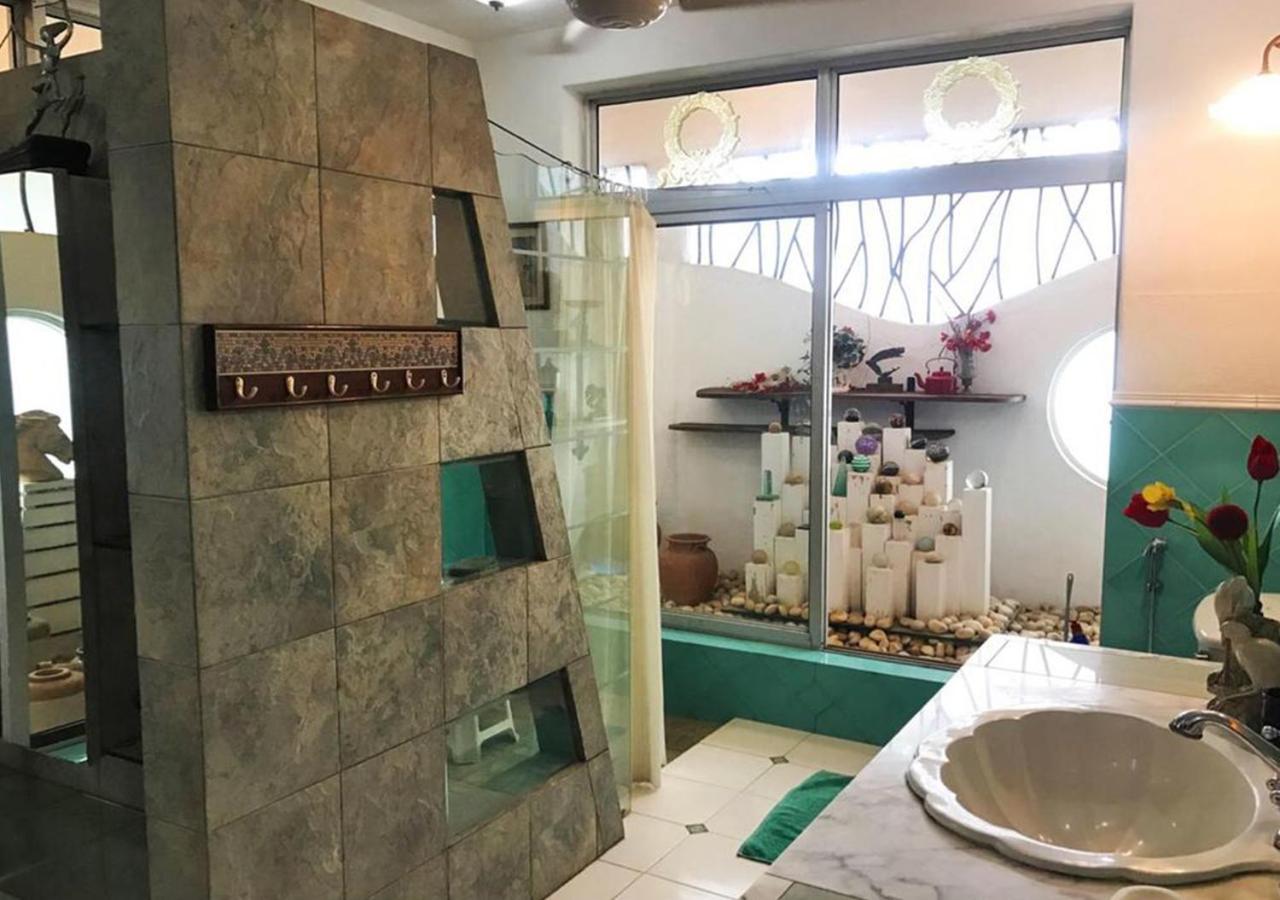 Bella Vista By Stayvista - A Haven With Lush Green Surroundings, Zen Garden, Quirky Decor & A Inviting Swimming Pool Lonavala Exterior foto